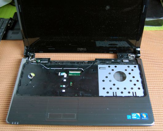 Dell Inspiron 15 電源が落ちる 熱暴走 修理しました パソコン修理専門店 ルキテック