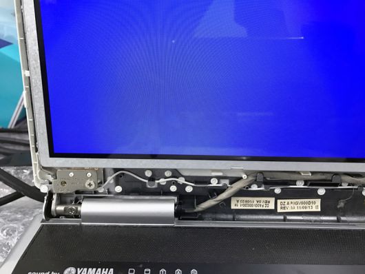 NEC LaVie 画面が割れた 液晶パネル交換修理しました。 - パソコン修理 