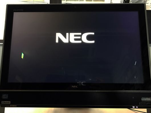 NEC 一体型PC 画面が割れた 液晶パネル交換修理しました。 - パソコン 