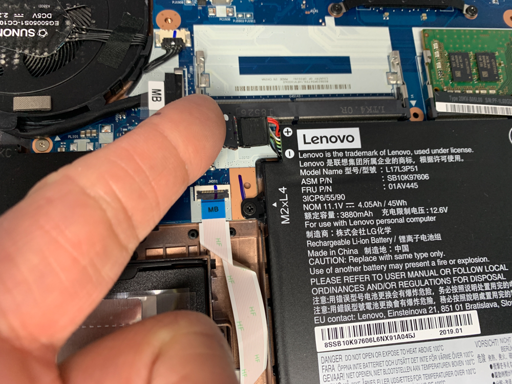 Lenovo ThinkPad E585 液晶パネルが割れた 交換修理しました。 - パソコン修理専門店【ルキテック】