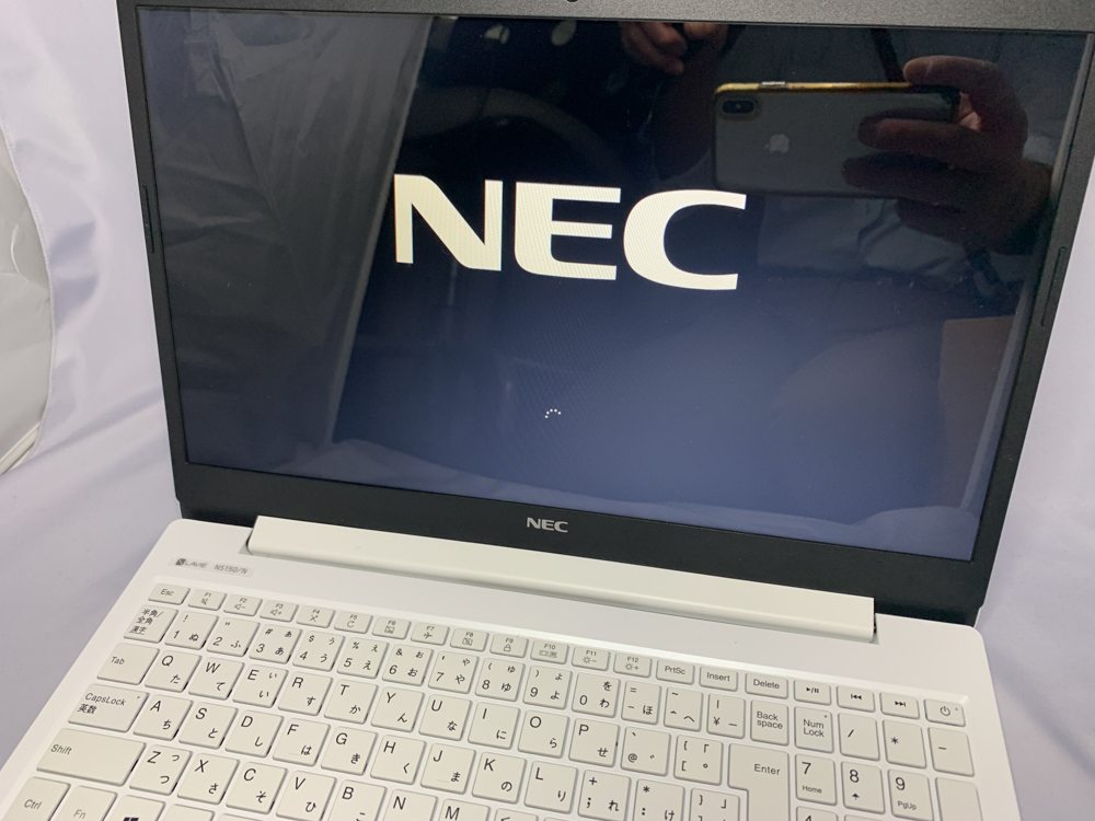画面が割れている NEC LAVIE 液晶パネル交換修理しました。 - パソコン 
