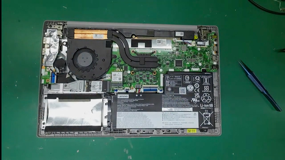 Lenovo Ideapad 5 ｜画面がうっすらとしか映らない原因と修理事例