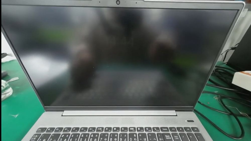 lenovo IdeaPad 5 14ABA7 液晶ムラあり Lenovo Ideapad 5 ｜画面がうっすらとしか映らない原因と修理事例