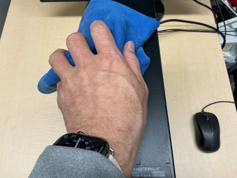 納品前の最終清掃作業