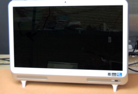 Dynabook REGZA PC 一体型パソコン液晶パネル交換修理しました